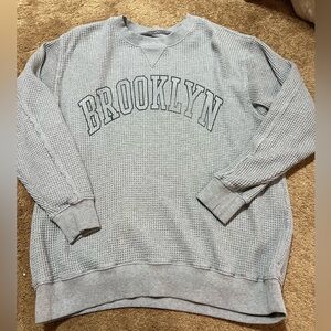 aerie grey graphic crew neck medium